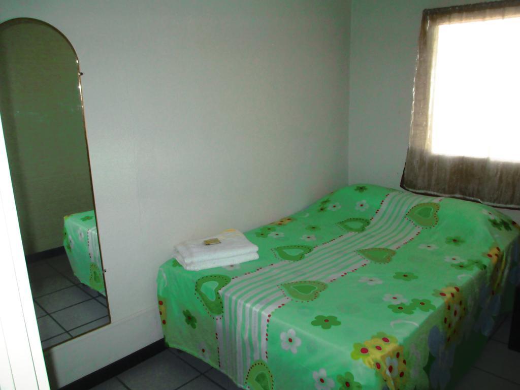 Casita Escondida- El Salvador Villa La Libertad Luaran gambar